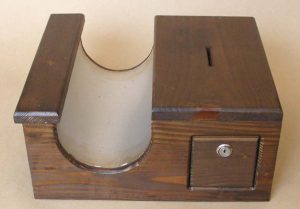 Κηροθήκη Ξύλινη Μονή με Κουμπαρα